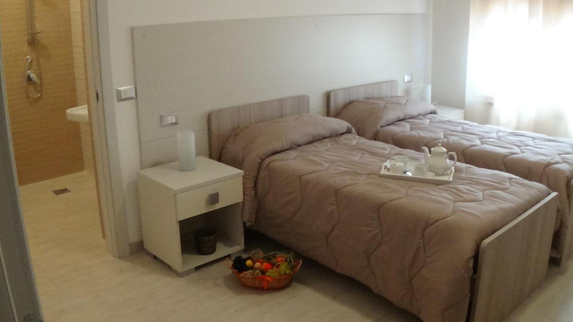 Quattro Stagioni Hotel Padula Ngoại thất bức ảnh