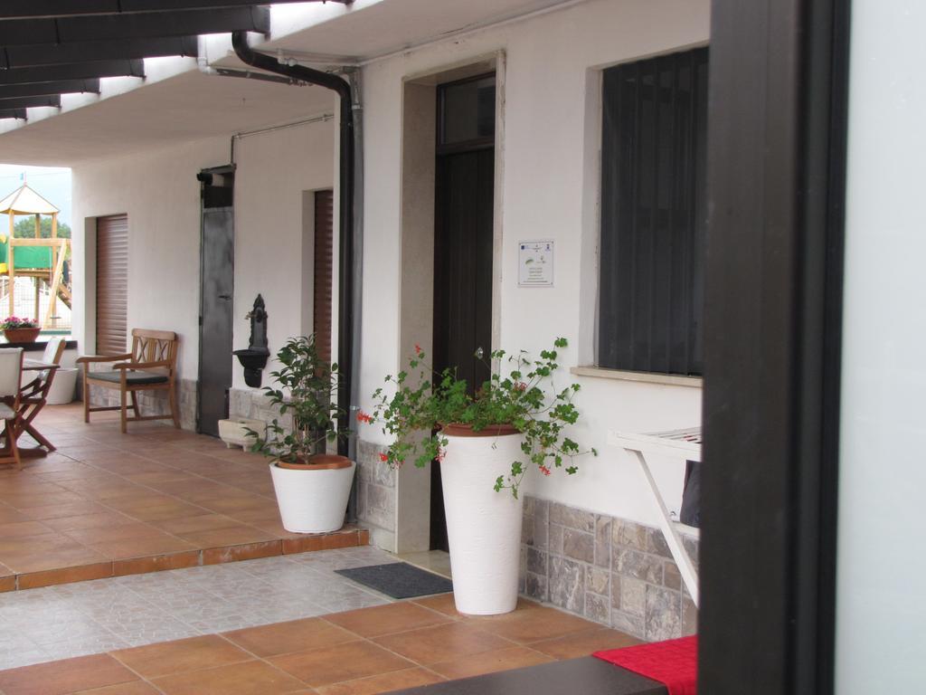 Quattro Stagioni Hotel Padula Ngoại thất bức ảnh