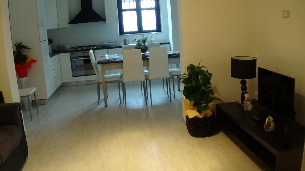Quattro Stagioni Hotel Padula Ngoại thất bức ảnh