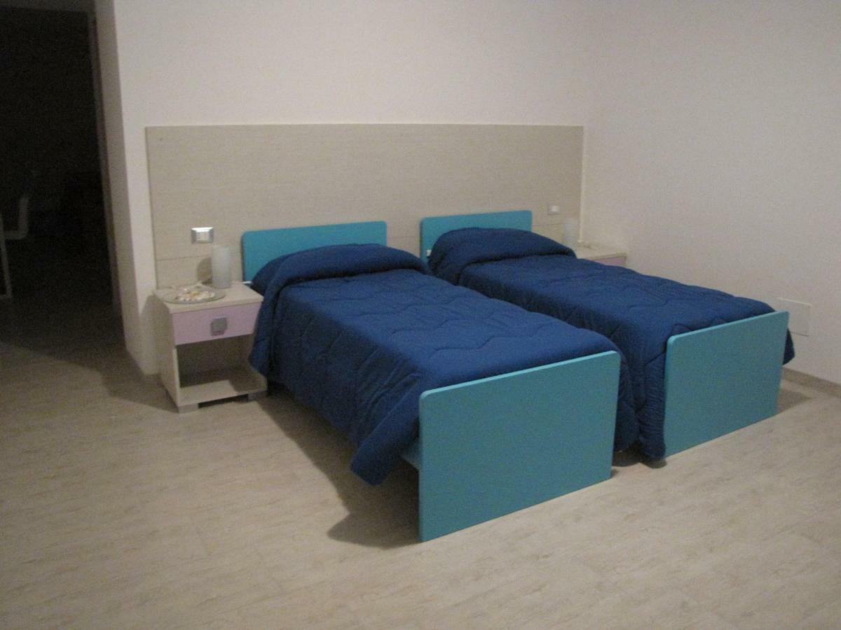 Quattro Stagioni Hotel Padula Ngoại thất bức ảnh