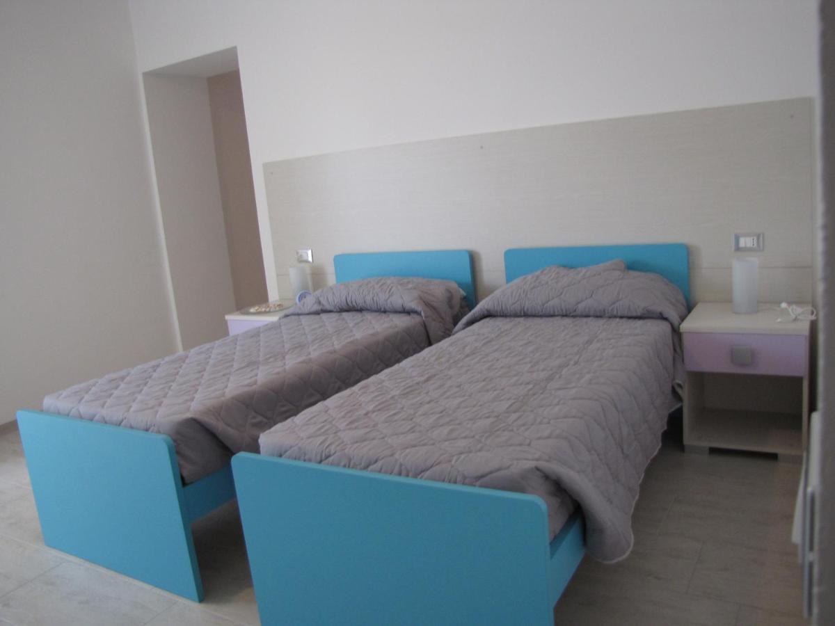Quattro Stagioni Hotel Padula Ngoại thất bức ảnh